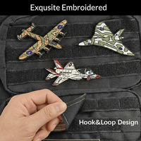 Patch brodé géométrique en forme de silhouette d'avion, détachable avec fixation auto-agrippante, pour vêtements, chapeaux, sacs et sacs à dos, vente en gros, MOQ 50 pièces