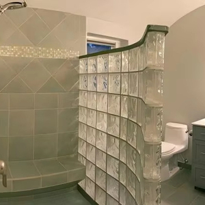 แก้วอิฐกลวงกันไฟแบบทันสมัยทำจากแก้วคริสตัลใสสำหรับห้องนั่งเล่นห้องนอนโรงแรมทางเข้ากลางแจ้ง - Product Image 1