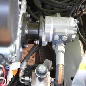 Mini-excavatrice sur chenilles hydraulique de 0,9 tonne, moteur Koop Euro5, pompe haute efficacité pour travaux de jardinage, d'agriculture et de construction - Product Image 6