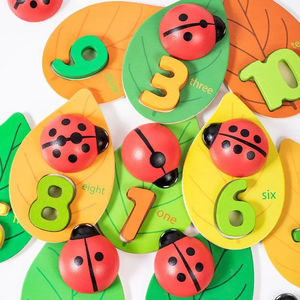 <span class=keywords><strong>Jeu</strong></span> d'association <span class=keywords><strong>de</strong></span> formes <span class=keywords><strong>de</strong></span> coccinelles Comptage <span class=keywords><strong>de</strong></span> couleurs Cognitionnel en bois Puzzle éducatif Montessori Jouets - Product Image 2