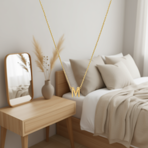 Catena per il corpo con lettera M Tobiller, placcata oro, gioielli minimalisti da donna, lunghezza standard - Product Image 2