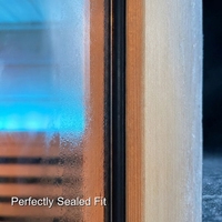 Salle de sauna en épicéa nordique, luxe moderne, bain de vapeur humide avec plancher ventilé et chauffage électrique sécurisé