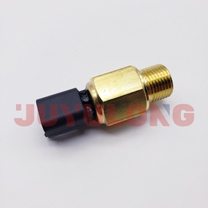 Capteur de température du liquide de refroidissement du moteur Perkins 2848A126 pour les séries 402D, 403C, 404D - Product Image 1