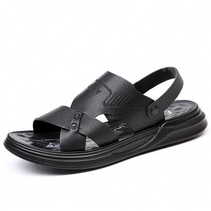 Sandales en cuir véritable pour hommes, bout ouvert, semelle extérieure en caoutchouc antidérapante, tongs d'été tendance, semelle intermédiaire en EVA, design à boucle marron - Product Image 2