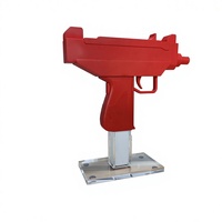 Statue Pop Art de Pistolets Jouets Fantaisie Élégante, Pièce d'Art Artisanale Unique, Décoration d'Intérieur pour Chambre, Salle de Jeu, Étagère ou Bureau