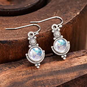 Orecchini Pendenti Stile Bohémien con Pietra di Luna per Donne, Gioielli Vintage alla Moda - Product Image 6