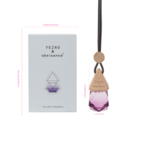 Mini diamant forme voiture désodorisant pendentif parfum d'air huile essentielle bouteille conteneur naturel évaporer diffuseur de voiture