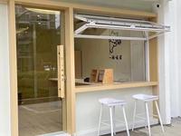 Ventana Plegable Vertical de Aleación de Aluminio Estilo Americano Moderno para Villa con Función Insonorizante