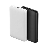 2025 Portable Mini Tamaño Regalos promocionales Personalización 5000 MAh Power Bank 5V 2.1A con cables incorporados