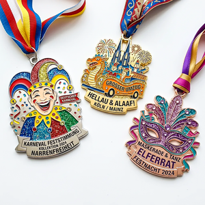 Yaratıcı Fasching Festivali Madalya Tasarım Rozeti Renkli Emaye Rölyef 3D Özel Altın Kaplama Çinko Alaşımlı İğneler - Product Image 1