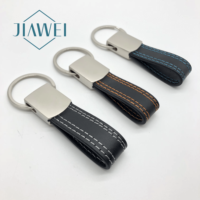 Porte-clés en cuir plaqué or personnalisé avec finition brillante, design à double anneau, cadeau durable pour mariages et anniversaires