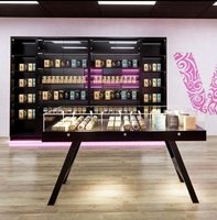 Vitrines décoratives pour magasins de tabac avec lumière led magasin de fumée armoire en verre trempé dispensaire comptoir de contrôle
