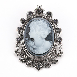 Broches en alliage de perles véritables d'Europe et d'Amérique, broches rétro de style <span class=keywords><strong>avatar</strong></span> de reine, broches de costume haut de gamme pour femmes - Product Image 5