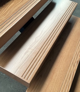 <span class=keywords><strong>Escalier</strong></span> intérieur minimaliste VIKO en chêne rouge, marches préfabriquées en bois massif, design italien de luxe pour villa et hôtel - Product Image 1