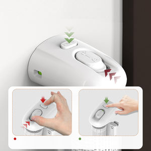 Prodigy SG021 Puerta retráctil de seguridad para bebés Puerta de malla para mascotas Se extiende a 55 "de ancho Puertas interiores para niños para escaleras - Product Image 2