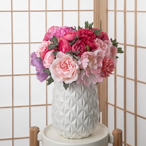 Bouquet de roses artificielles CallaFloral, toucher réel, décoration de mariage, style moderne GF15324 - Product Image 1