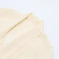 بلوزة نسائية ناعمة, بلوزة نسائية ناعمة بأكمام طويلة مصنوعة من الحرير