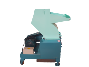 Trituradora de Botellas de Plástico de Corte Transversal PC500, 5.5kW 380V, a Prueba de Atascos y de Alto Nivel de Seguridad, Diseñada para Reciclaje de Botellas PET - Product Image 4