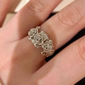 Anillo de Plata de Ley S925 con Diseño Floral Medieval, Estilo Coreano de Moda, Incrustaciones Románticas y Elegantes - Product Image 4