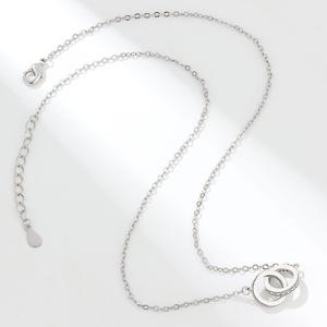 Collana con Pendente a Doppio Anello Diamantato Stile Sportivo, Catena in Lega a Bambù per Donna, Little Red Book - Product Image 4