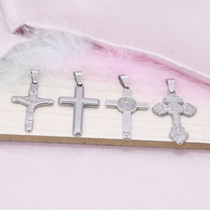 จี้รูปกางเขน สแตนเลส ขนาดใหญ่ ขัดเงา อุปกรณ์ทำเครื่องประดับ DIY สำหรับงานทำเครื่องประดับแฮนด์เมด - Product Image 1