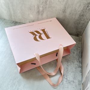 Bolsas de papel con estampado de arte, color <span class=keywords><strong>rosa</strong></span>, elegante, estampado en caliente, logotipo de lujo, regalo de compras, bolsa de papel con cinta, gran oferta - Product Image 6