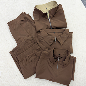Ensemble <span class=keywords><strong>3</strong></span> <span class=keywords><strong>pièces</strong></span> personnalisé OEM/ODM avec logo pour <span class=keywords><strong>homme</strong></span> : Gilet zippé, pantalon de jogging et T-shirt, Gilet thermique, Pantalon cargo, Survêtement technique - Product Image 1