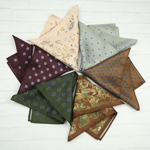 Bandanas carrés en satin personnalisés mouchoir de mode avec motif écossais à pois Paisley imprimé floral <span class=keywords><strong>accessoires</strong></span> de <span class=keywords><strong>costume</strong></span> pour hommes - Product Image 2