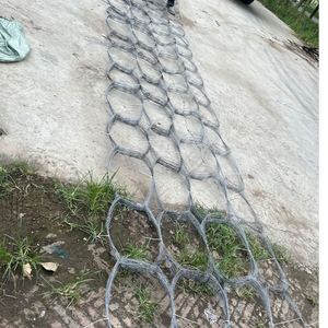 Customized Size Low Visibility Anti-Tank <b>Net</b> Wholesale Custom Iron <b>Wire</b> Mesh Tank Barrier Fence Plain Weave Track Wrapping <b>Net</b> - Product Image 1