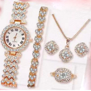 Üreticinin stok sıcak satış moda roma desenli elmas quartz saat bilezik kadın saat seti - Product Image 6
