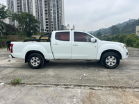 Pick-up diesel d'occasion durable RE-MAX à benne longue, pneus 245/70 R16, vitesse maximale de 145 km/h, pour le transport de marchandises en zone rurale et les trajets quotidiens