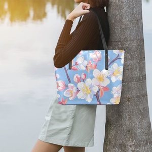 Sacs à bandoulière pour femmes en cuir PU de luxe avec imprimé de fleurs de cerisier colorées pour le shopping, la plage et les occasions décontractées 2024 - Product Image 6