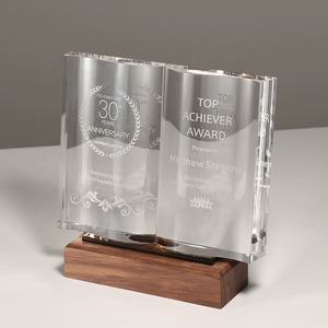 Idées créatives de retraite cristal verre en forme de livre prix Base en bois plaque de reconnaissance cadeaux pour les enseignants collègues <span class=keywords><strong>infirmière</strong></span> - Product Image 6