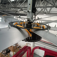 Ventilateur de plafond industriel personnalisable de 7,3 m/24 pi avec moteur PMSM à vent doux stéréo 3D, adapté aux entrepôts logistiques
