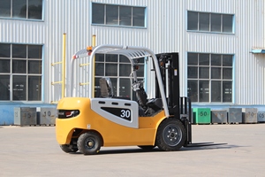 Chariot élévateur électrique contrepoidsé à <span class=keywords><strong>4</strong></span> roues, <span class=keywords><strong>homologué</strong></span> CE ISO, robuste, 2 tonnes (2000 kg), à batterie, avec poste de conduite assis - Product Image 5