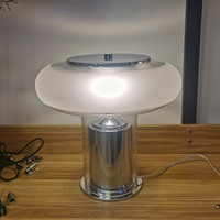 Post-Moderne Minimaliste Designer Chrome Étude Décoration Personnalisé Verre Lampe De Bureau Salon Modèle Chambre Chevet Moderne