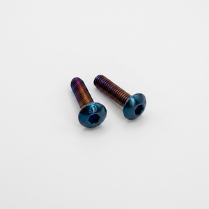 Vis à tête ronde hexagonale M4 x 16 mm bleues brûlées – Clous de remplacement pour repose-pieds de moto (couleur titane) - Product Image 3