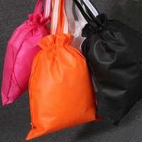 Sac cadeau pliable en polyester personnalisé avec logo sur mesure, réutilisable, non tissé