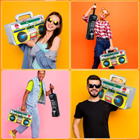 Décorations de fête sur le thème de la musique : téléphone gonflable personnalisé et radio boombox gonflable