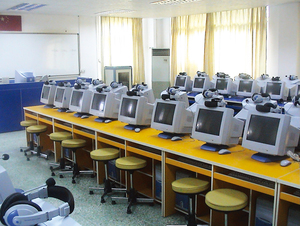 Conjunto de Mesa y Silla de Entrenamiento Informático para Estudiantes, <span class=keywords><strong>Escritorio</strong></span> para <span class=keywords><strong>PC</strong></span> para Escuela Secundaria/Universidad, Mobiliario para Aula de Laboratorio de Informática, Sala de Medios - Product Image 2