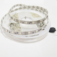 Bande lumineuse LED RGB SMD5050 60 LED/mètre DC 12V pour usage intérieur, indice de protection IP20