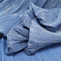 Tissu en maille fantôme plissé en feuille d'or moulable au mètre pour la couture de costumes de scène, la confection de robes et les projets de mode DIY