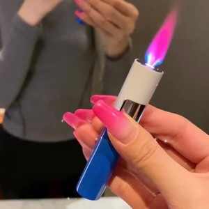 Encendedor de llama Rosa Kuromi Hello Kitty patrón de dibujos animados cigarro elegante recarga encendedor de <span class=keywords><strong>gas</strong></span> butano encendedores lindos - Product Image 4