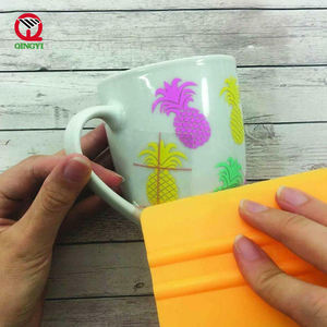 สติ๊กเกอร์ไวนิล PVC ตัดได้ หลาก<span class=keywords><strong>สี</strong></span> ยี่ห้อ QINGYI ลายโฮโลแกรมรูปเกล็ดปลา แบบมีกาวในตัว ขนาด 30 ซม.*5 ม. ขายดี - Product Image 3