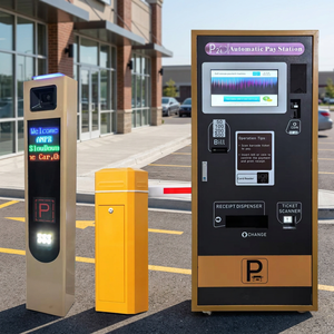 Solución de estacionamiento todo en uno Bespoke COMA con barrera ANPR y quiosco de autopago para uso en plazas comerciales - Product Image 1