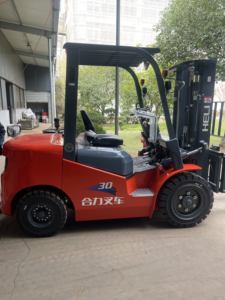 รถยกดีเซลจีนมือสองแท้ 1.5 ตัน รุ่น FD3 สภาพดี รถยกสำหรับงานฟาร์ม ขับเคลื่อน 4 ล้อ รับประกัน 1 ปี - Product Image 4