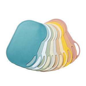 Petit bol en Silicone souple et antidérapant pour enfant en bas âge, tapis de <span class=keywords><strong>plaque</strong></span> en Silicone, napperon d'aspiration pour bébés et tout-petits - Product Image 2
