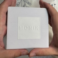 Autocollants d'Étanchéité Personnalisés pour Boîte Cadeau Cosmétique, Étiquette Adhésive en Papier Texturé Mat Gaufré Cercle avec Logo 3D