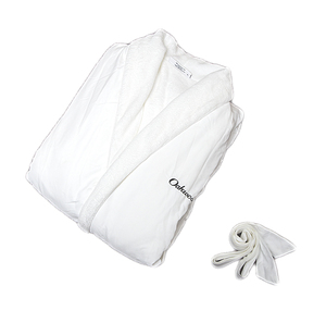 Térmica <span class=keywords><strong>blanco</strong></span> esponjoso de doble capa de lana de coral <span class=keywords><strong>Albornoz</strong></span> para lugar frío con logotipo de bordado - Product Image 2