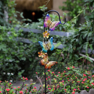 Lampes solaires papillon pour jardin, décoration extérieure, lampes à piquet en métal coloré avec crochet de berger, étanches IP44, certifiées CE RoHS - Product Image 3